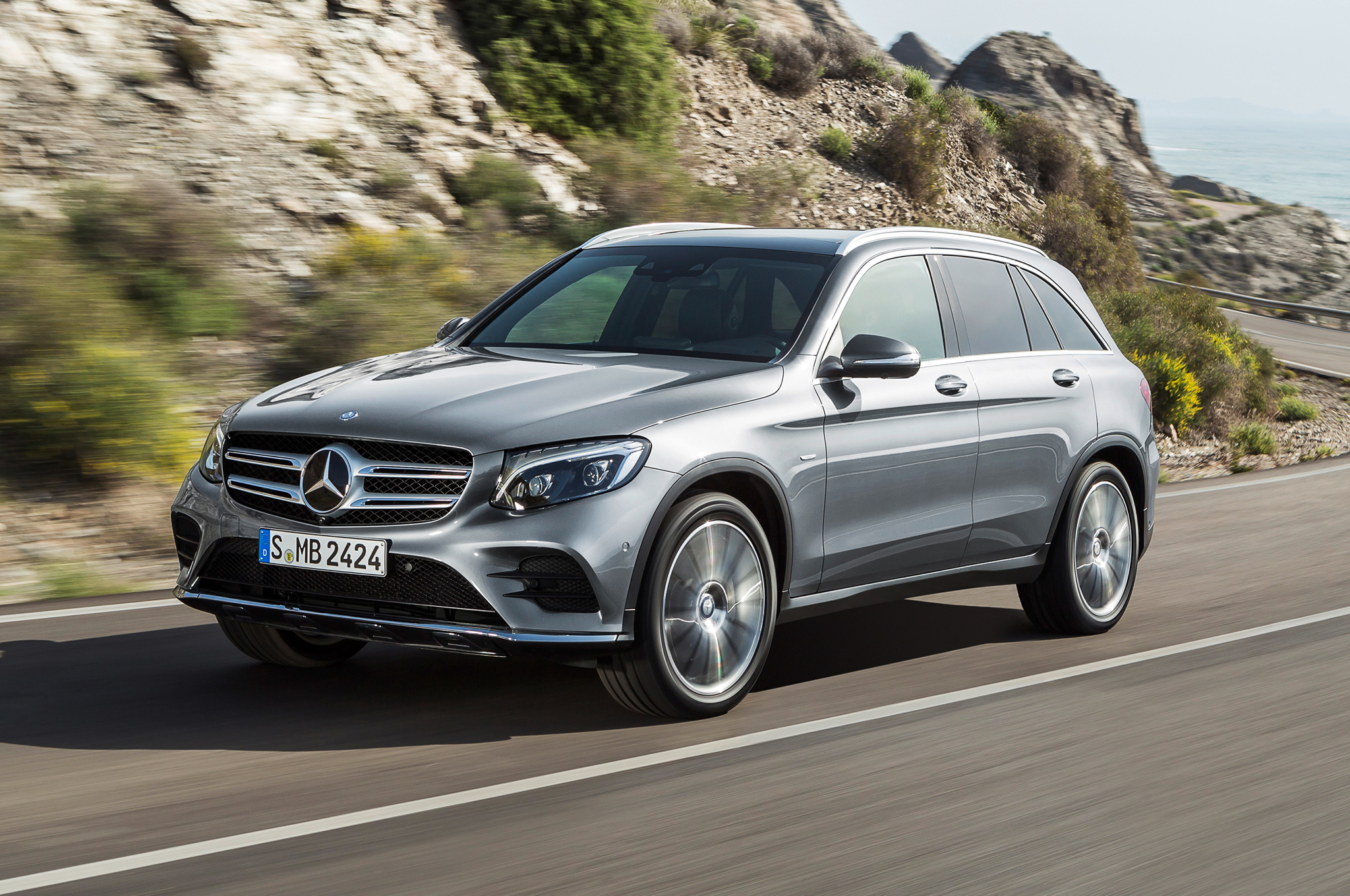 Stern Motor presenta al Vallès el nou Mercedes-Benz GLC Coupé amb Quim Masferrer stern motor movento moventia mercedes benz glc suv coupe quim masferrer presentacio