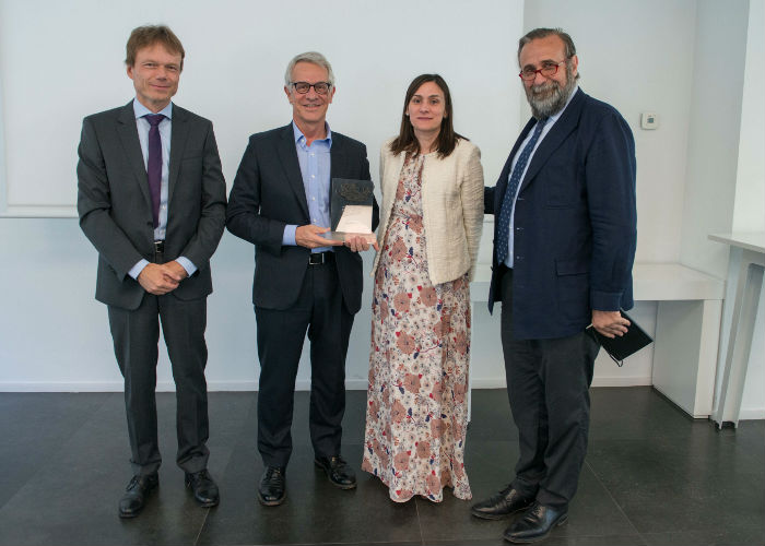 Stern Motor, Premio Sensia 2017 Mercedes Benz