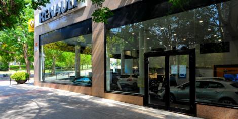 renault auser concesionario taller sant cugat del valles movento moventia